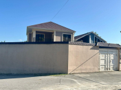Satılır 6 otaqlı 220 m2 həyət evi Oğuz