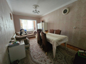 Satılır 3 otaqlı 90 m2 köhnə tikili Həzi Aslanov m.