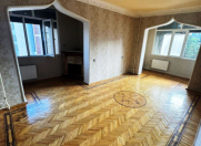 Satılır 3 otaqlı 85 m2 köhnə tikili Gənclik m.