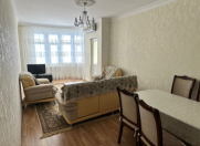 İcarəyə verilir 3 otaqlı 100 m2 yeni tikili İnşaatçılar m.