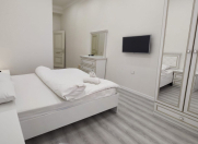 İcarəyə verilir 3 otaqlı 125 m2 yeni tikili Şah İsmayıl Xətai m.