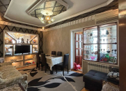 Satılır 2 otaqlı 70 m2 köhnə tikili Azadlıq prospekti m.