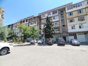 Satılır 3 otaqlı 75 m2 köhnə tikili Həzi Aslanov m.