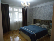 İcarəyə verilir 2 otaqlı 105 m2 köhnə tikili Böyükşor