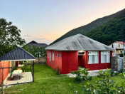 İcarəyə verilir 4 otaqlı 80 m2 həyət evi Qax