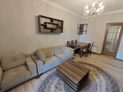 İcarəyə verilir 3 otaqlı 75 m2 köhnə tikili Şah İsmayıl Xətai m.