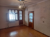 Satılır 2 otaqlı 45 m2 köhnə tikili 6 mkr