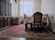 Satılır 2 otaqlı 95 m2 yeni tikili İnşaatçılar m.