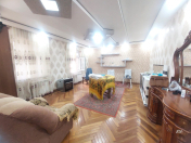 Satılır 4 otaqlı 100 m2 köhnə tikili Sumqayıt