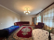 İcarəyə verilir 2 otaqlı 100 m2 həyət evi Qax