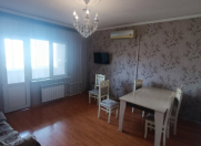 Satılır 3 otaqlı 90 m2 köhnə tikili Elmlər Akademiyası m.