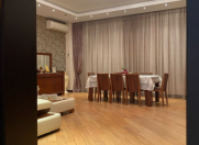 Satılır 4 otaqlı 196 m2 yeni tikili 28 May m.