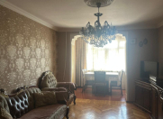 Satılır 3 otaqlı 90 m2 köhnə tikili 8 mkr