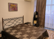 İcarəyə verilir 3 otaqlı 110 m2 yeni tikili Nizami m.