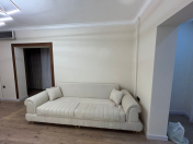 Satılır 2 otaqlı 70 m2 köhnə tikili Gənclik m.