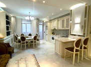 Satılır 4 otaqlı 150 m2 yeni tikili İnşaatçılar m.