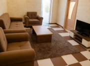 İcarəyə verilir 3 otaqlı 100 m2 yeni tikili 8 Noyabr m.