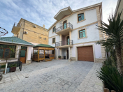 Satılır 7 otaqlı 330 m2 villa Badamdar