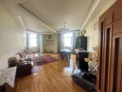 Satılır 4 otaqlı 200 m2 yeni tikili Nərimanov r.