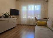 Satılır 2 otaqlı 65 m2 köhnə tikili Əhmədli m.