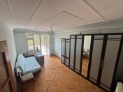 Satılır 3 otaqlı 60 m2 köhnə tikili Elmlər Akademiyası m.