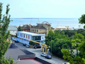 Satılır 5 otaqlı 110 m2 köhnə tikili Həzi Aslanov m.