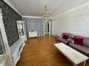 Satılır 9 otaqlı 500 m2 yeni tikili Gənclik m.