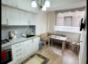 Satılır 3 otaqlı 90 m2 köhnə tikili Gənclik m.