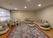 Satılır 4 otaqlı 110 m2 köhnə tikili Həzi Aslanov m.