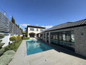 Satılır 8 otaqlı 580 m2 villa Buzovna