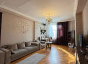 Satılır 2 otaqlı 60 m2 yeni tikili Memar Əcəmi m.