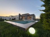 Satılır 4 otaqlı 180 m2 villa Şüvəlan