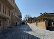 Satılır 3 otaqlı 100 m2 köhnə tikili İçəri Şəhər m.