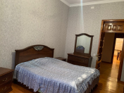 İcarəyə verilir 4 otaqlı 144 m2 həyət evi İnşaatçılar m.