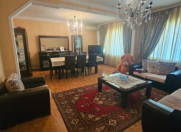 Satılır 4 otaqlı 120 m2 köhnə tikili 8 mkr