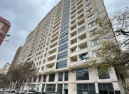 Satılır 4 otaqlı 143.2 m2 yeni tikili Gənclik m.