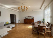 Satılır 4 otaqlı 180 m2 yeni tikili 28 May m.