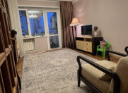 Satılır 3 otaqlı 90 m2 köhnə tikili Elmlər Akademiyası m.