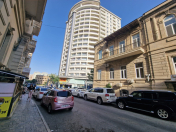 İcarəyə verilir 2 otaqlı 80 m2 köhnə tikili Nizami m.