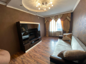 İcarəyə verilir 2 otaqlı 70 m2 köhnə tikili 8 km