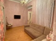 İcarəyə verilir 3 otaqlı 70 m2 köhnə tikili İçəri Şəhər m.