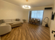 Satılır 3 otaqlı 80 m2 köhnə tikili Badamdar