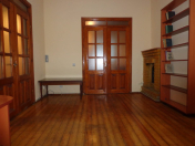 Satılır 3 otaqlı 50 m2 köhnə tikili Gənclik m.