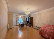 Satılır 2 otaqlı 71 m2 köhnə tikili Nəriman Nərimanov m.