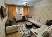 Satılır 2 otaqlı 82 m2 köhnə tikili İnşaatçılar m.