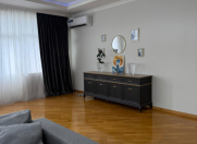 Satılır 3 otaqlı 155 m2 yeni tikili 28 May m.