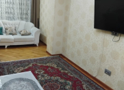 İcarəyə verilir 2 otaqlı 65 m2 köhnə tikili 28 May m.