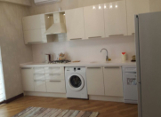 İcarəyə verilir 3 otaqlı 110 m2 yeni tikili 28 May m.