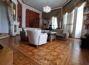 Satılır 2 otaqlı 75 m2 köhnə tikili 28 May m.