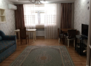 Satılır 3 otaqlı 70 m2 köhnə tikili Badamdar